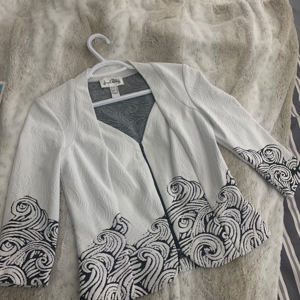 Joseph Ribkoff fitted jacet
